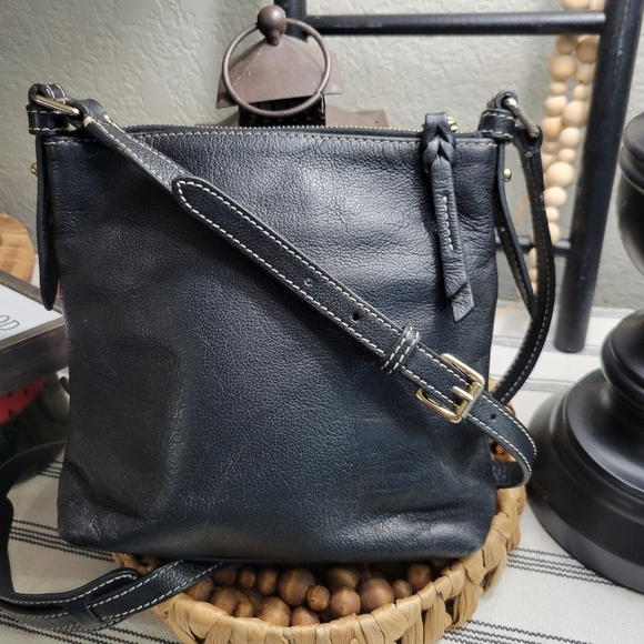 Dooney Bourke Black Genuine Pebbled Leather Shoulder Bag - Picture 3 of 16